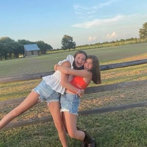 Meet your Posher, Hailey